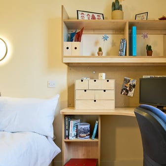 Lower Ground Floor En Suite - Image 1